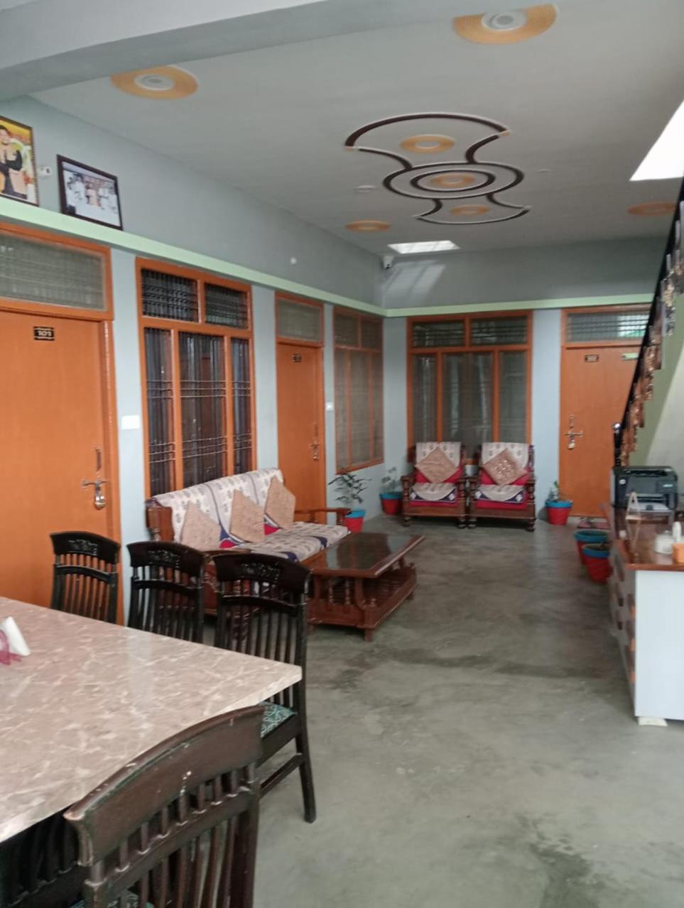 Harsh Home Stay Ayodhya Eksteriør bilde